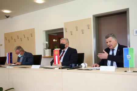 PODPIS SPORAZUMA 12 FOTO LJUBO VUKELIČ